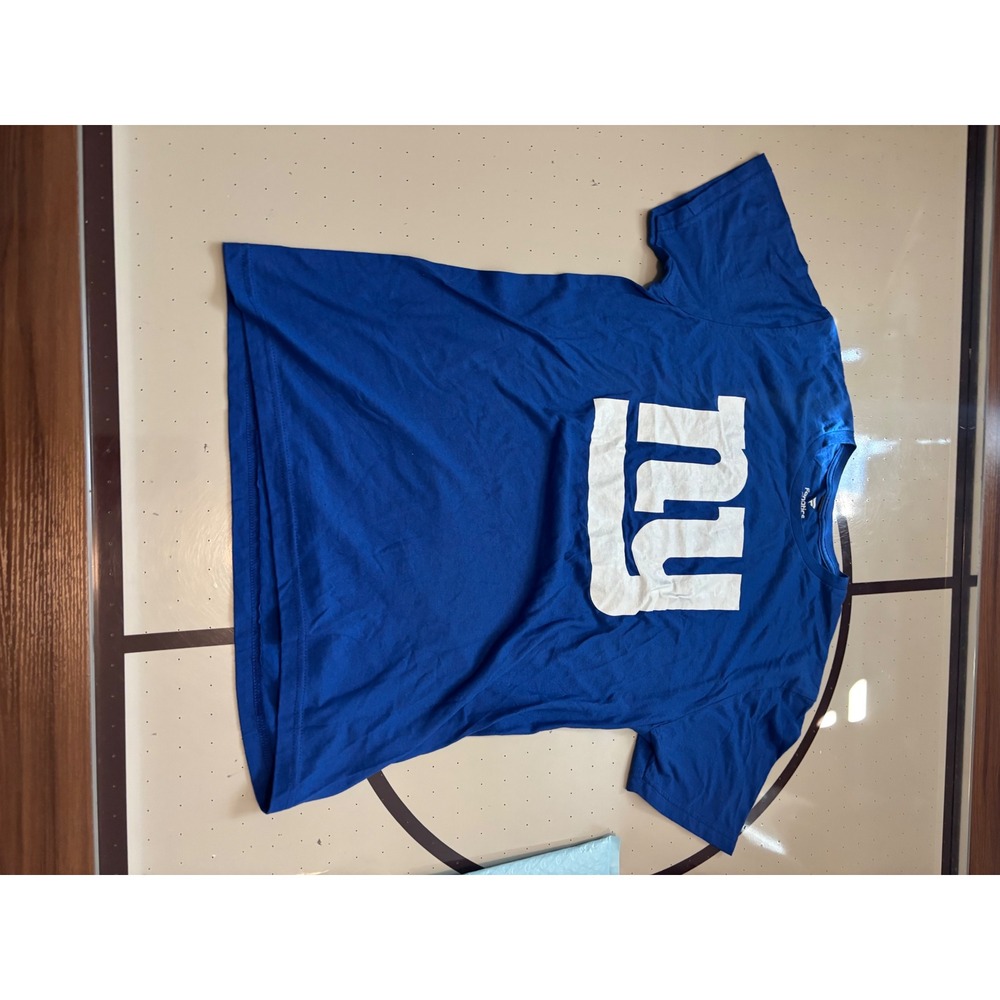 339 Fanatics New York Giants T-Shirt Mens Medium Blue NY Logo Dart 6 Graphic Tee